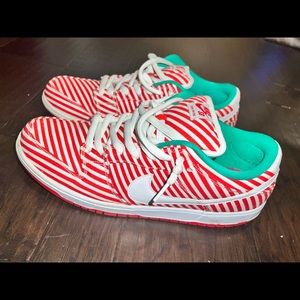 Nike SB Dunk Low Candy Cane 2015